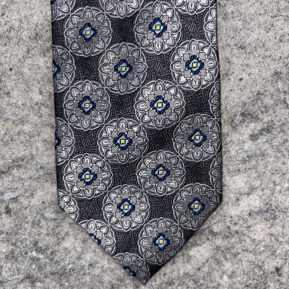 Jos. A.‎ Bank Signature Men's Golden Blue Diamond Weave 100% Silk Neck Tie